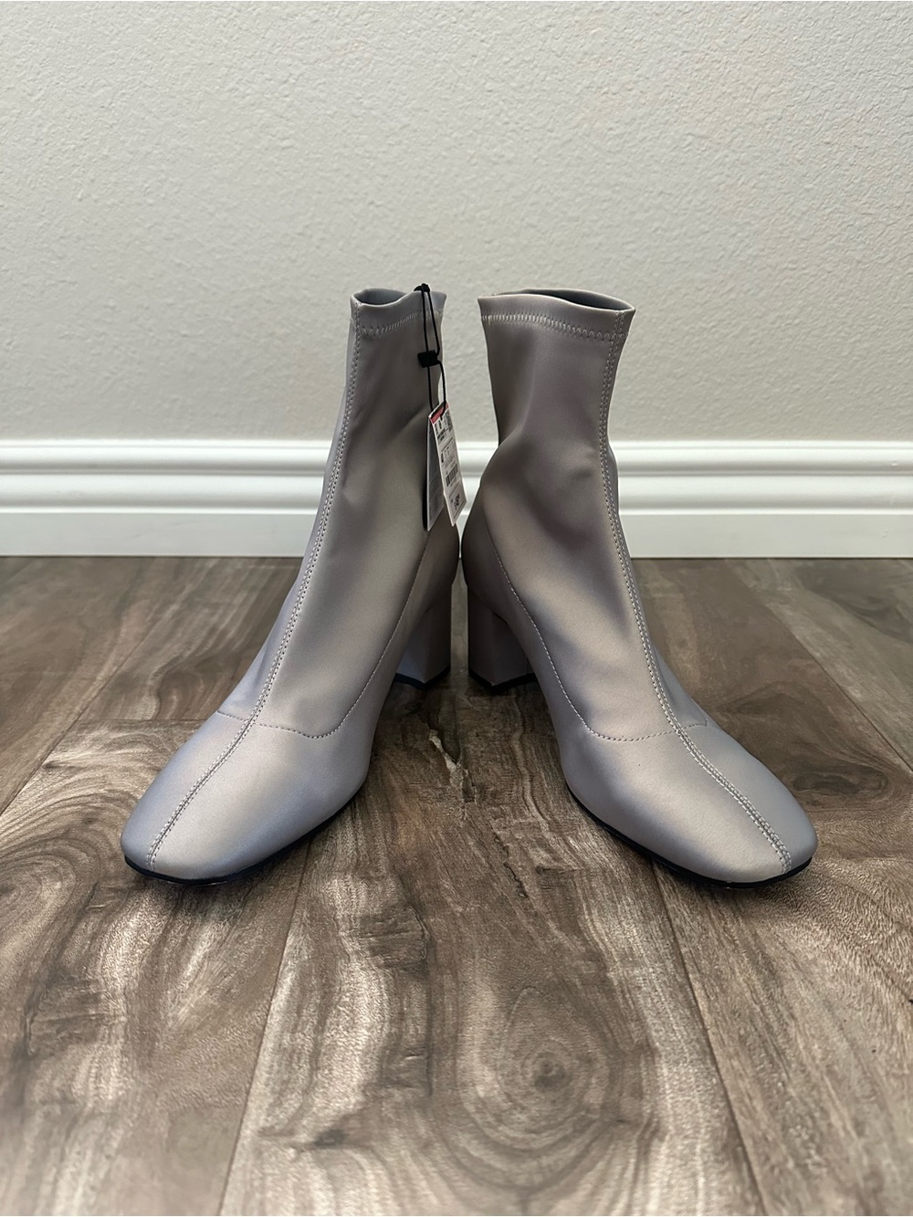 NWT Women’s Zara Silver Sock Ankle Boots Block Heel Size 9 EU 40